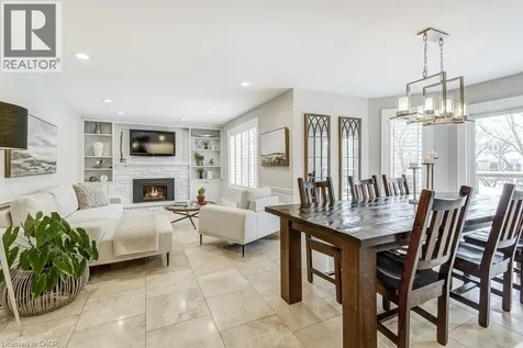 2080 Mckerlie Crescent Burlington ON L7M 4E8