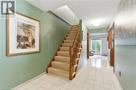 39 Megna Court Hamilton ON L9C 6Y6