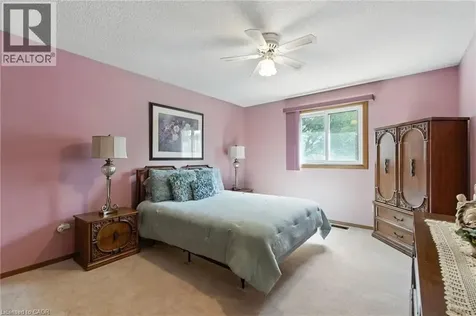 39 Megna Court Hamilton ON L9C 6Y6