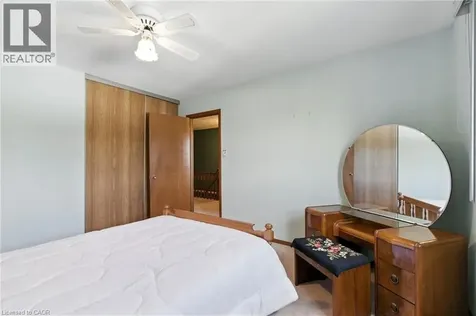 39 Megna Court Hamilton ON L9C 6Y6