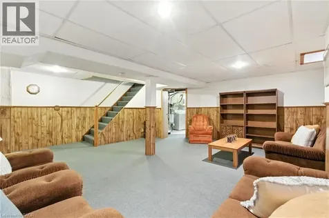 39 Megna Court Hamilton ON L9C 6Y6