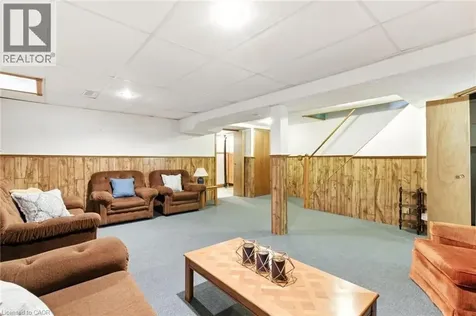 39 Megna Court Hamilton ON L9C 6Y6
