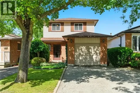 39 Megna Court Hamilton ON L9C 6Y6