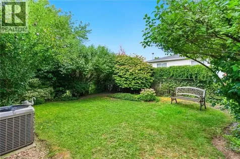 39 Megna Court Hamilton ON L9C 6Y6