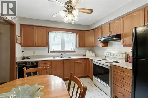 39 Megna Court Hamilton ON L9C 6Y6