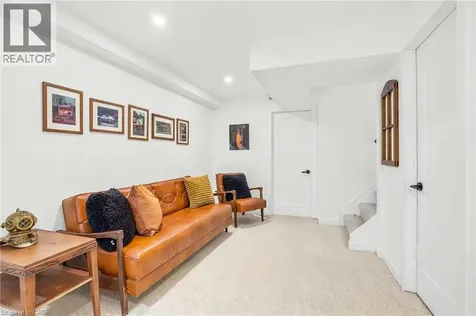 49 Narbonne Crescent Stoney Creek ON L8J 0J7