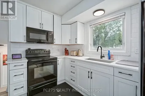1053 Griffith Road Sarnia ON N7S 3G1