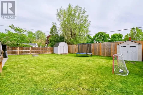 1053 Griffith Road Sarnia ON N7S 3G1
