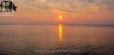 5329 Broadview Avenue Lambton Shores ON N0N 1J7