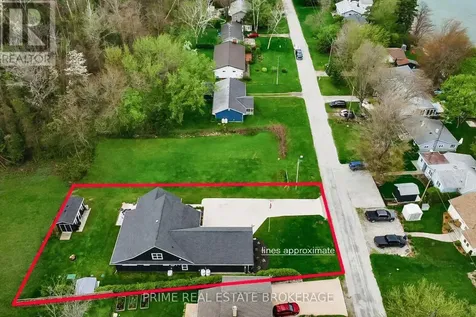 5329 Broadview Avenue Lambton Shores ON N0N 1J7