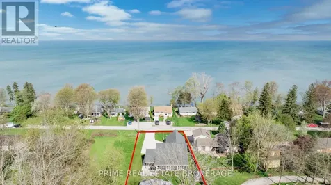 5329 Broadview Avenue Lambton Shores ON N0N 1J7