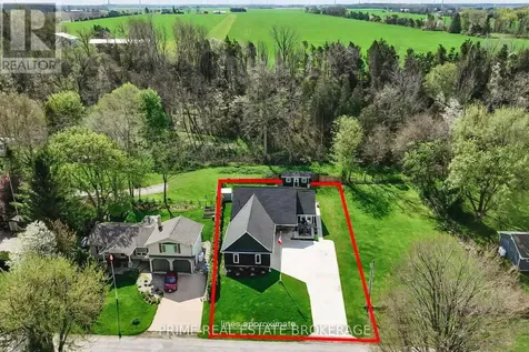 5329 Broadview Avenue Lambton Shores ON N0N 1J7