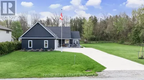 5329 Broadview Avenue Lambton Shores ON N0N 1J7