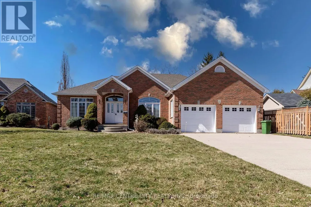 6 Huntington Terrace St. Thomas ON N5R 6H1