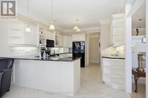 6 Huntington Terrace St. Thomas ON N5R 6H1