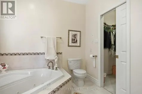 6 Huntington Terrace St. Thomas ON N5R 6H1