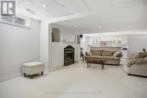 6 Huntington Terrace St. Thomas ON N5R 6H1