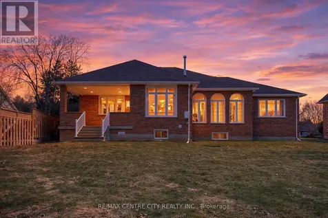 6 Huntington Terrace St. Thomas ON N5R 6H1