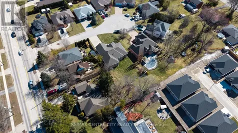 6 Huntington Terrace St. Thomas ON N5R 6H1
