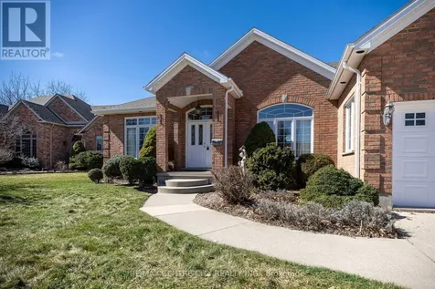 6 Huntington Terrace St. Thomas ON N5R 6H1