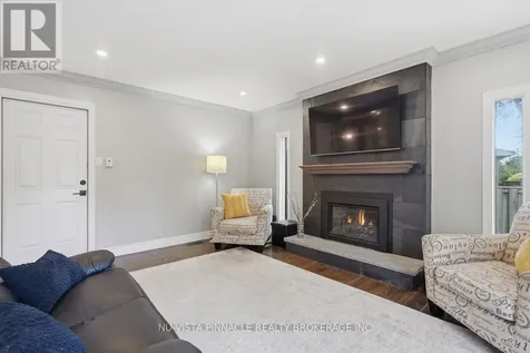 11 Runnymede Crescent London North (north J) ON N6G 1Z7