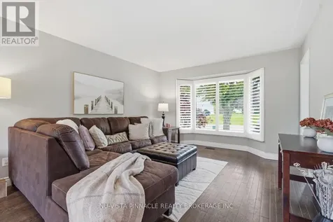 11 Runnymede Crescent London North (north J) ON N6G 1Z7