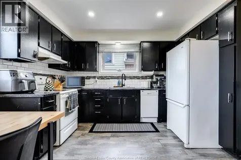 15 Pearl Street Tilbury ON N0P 2L0
