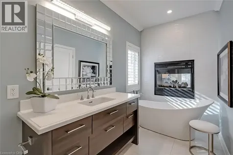 4252 Sarazen Drive Burlington ON L7M 4Z2