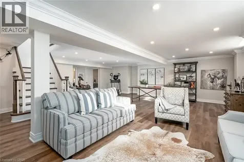 4252 Sarazen Drive Burlington ON L7M 4Z2