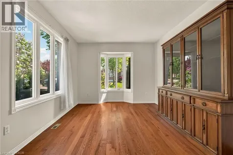 11 Pirie Drive Dundas ON L9H 6Z6