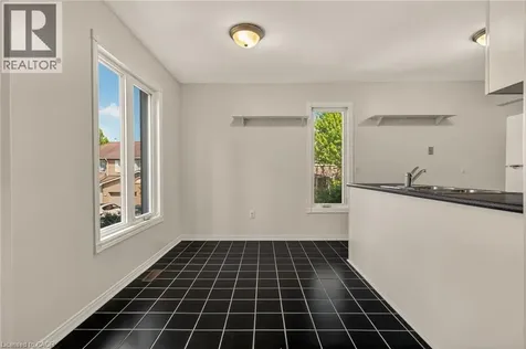 11 Pirie Drive Dundas ON L9H 6Z6