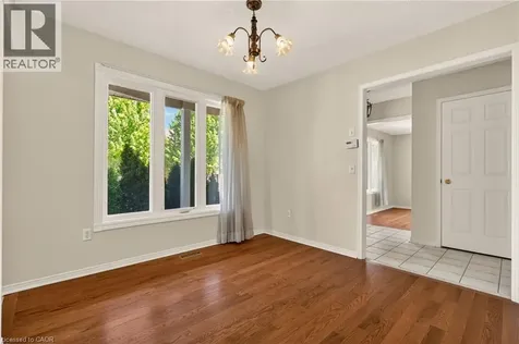 11 Pirie Drive Dundas ON L9H 6Z6