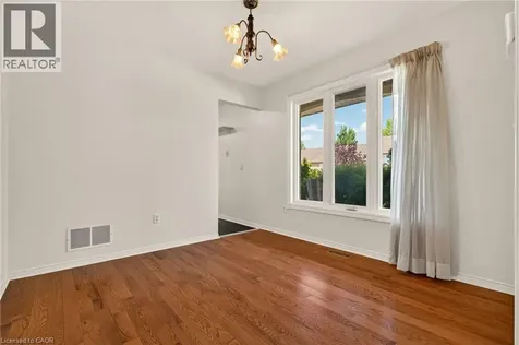 11 Pirie Drive Dundas ON L9H 6Z6