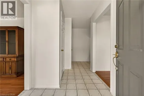 11 Pirie Drive Dundas ON L9H 6Z6