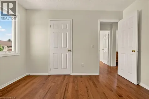 11 Pirie Drive Dundas ON L9H 6Z6