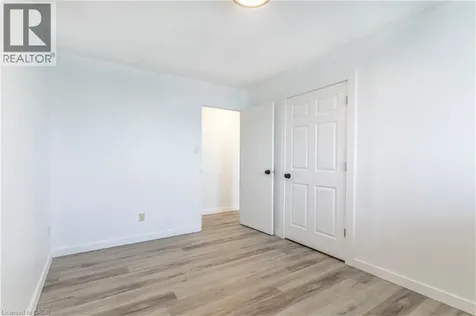 975 Warwick Court Burlington ON L7T 3Z7