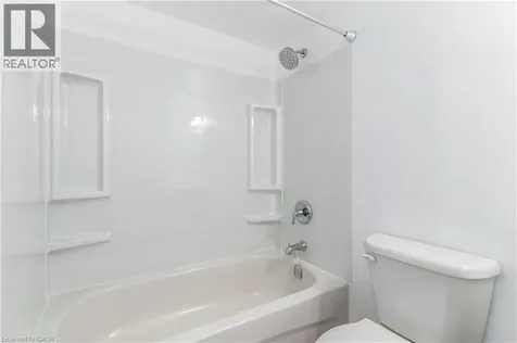 975 Warwick Court Burlington ON L7T 3Z7