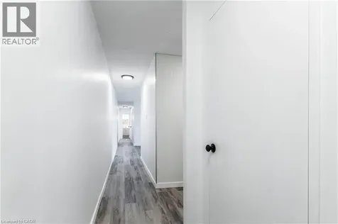 975 Warwick Court Burlington ON L7T 3Z7