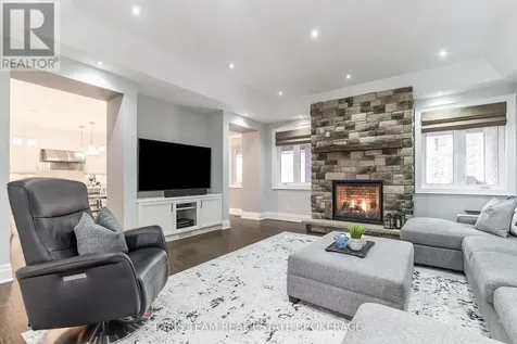 158 Dale Crescent Bradford West Gwillimbury ON L0L 1L0