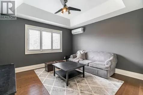 158 Dale Crescent Bradford West Gwillimbury ON L0L 1L0