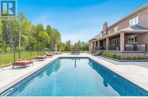 158 Dale Crescent Bradford West Gwillimbury ON L0L 1L0