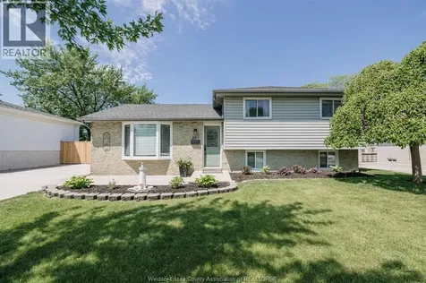 247 Pacific Avenue Amherstburg ON N9V 3E5