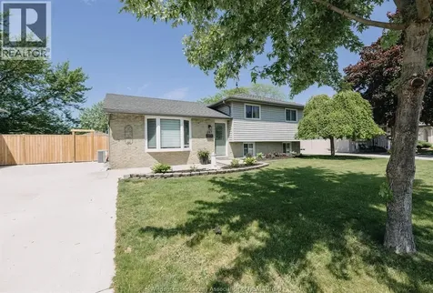 247 Pacific Avenue Amherstburg ON N9V 3E5