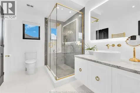 325 Coretti Drive Lakeshore ON N0R 1A0