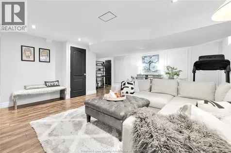 325 Coretti Drive Lakeshore ON N0R 1A0