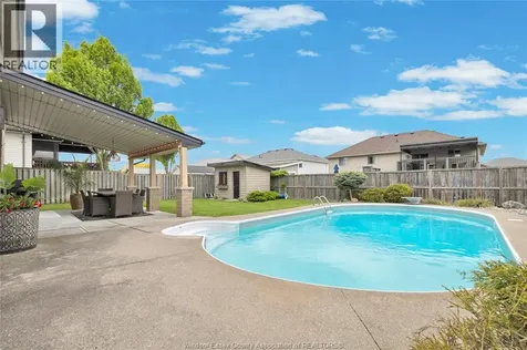 325 Coretti Drive Lakeshore ON N0R 1A0