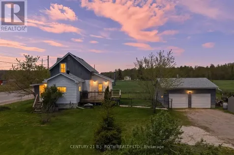 1006 Flos 4 Road East Springwater ON L0L 2K0