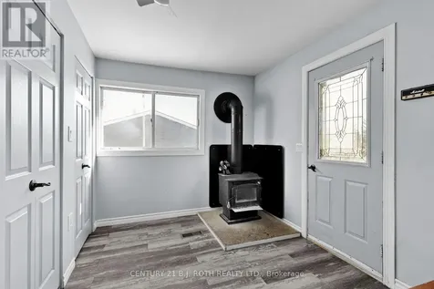 1006 Flos 4 Road East Springwater ON L0L 2K0