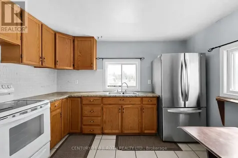 1006 Flos 4 Road East Springwater ON L0L 2K0