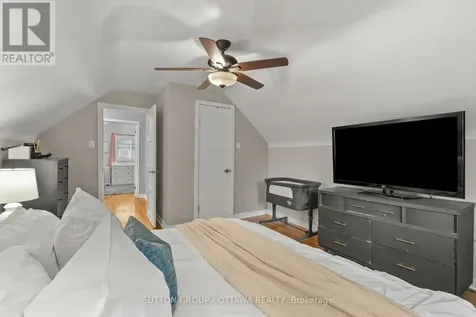409 Blake Boulevard Ottawa ON K1L 6L1